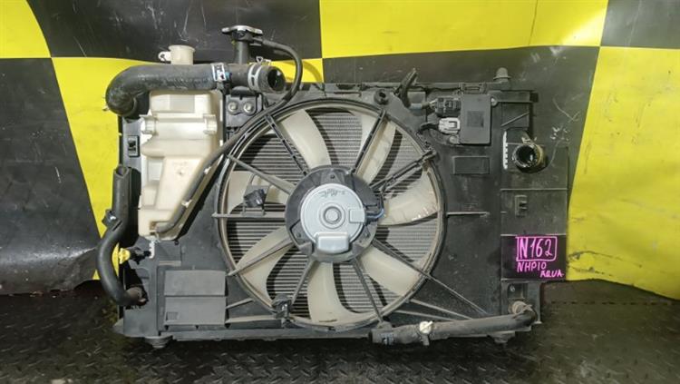 Радиатор основной Тойота Аква в Геленджике 116562