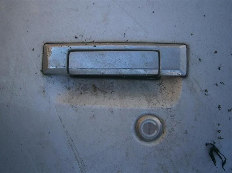 Дверь Тойота Таун Айс в Геленджике 15430
