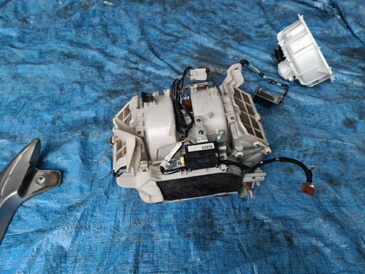 Мотор печки Хонда Легенд в Геленджике 206136