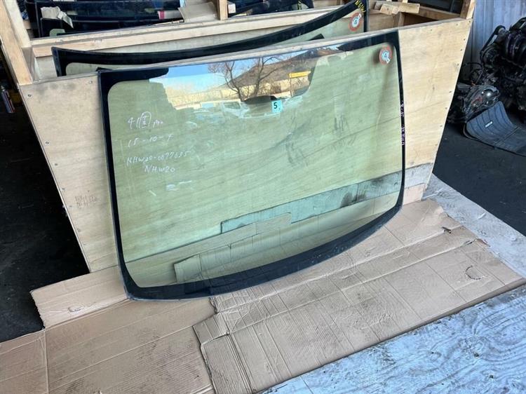 Лобовое стекло Тойота Приус в Геленджике 236521