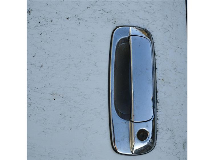 Дверь Тойота Краун в Геленджике 94144